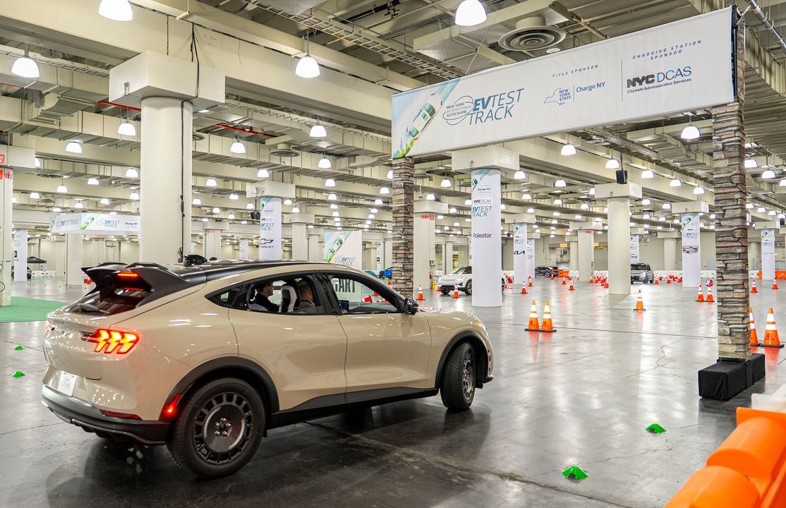 City of New York Surpasses 1,000 Electric Vehicles in Law Enforcement ...