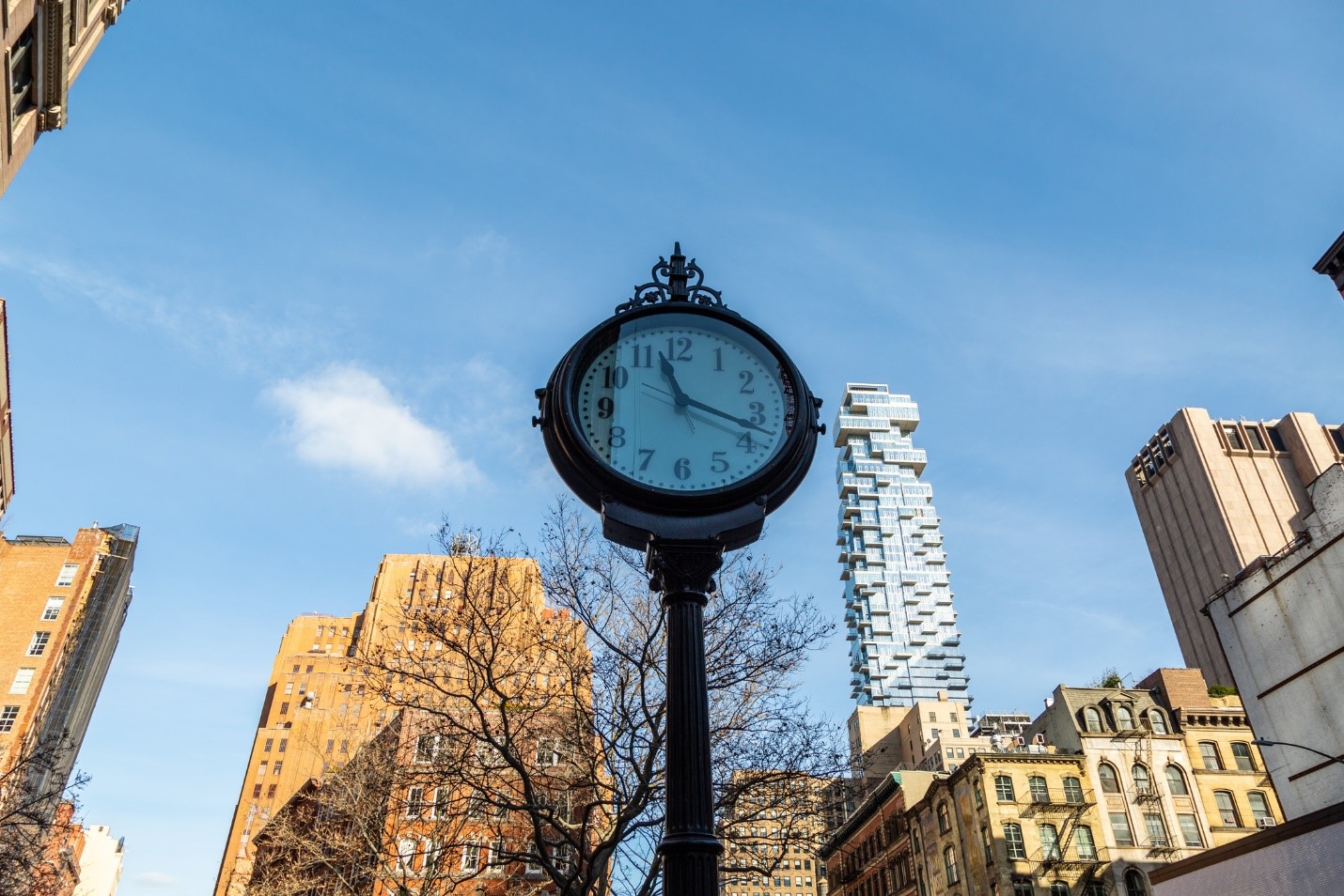 Clock at Bogardus Plaza