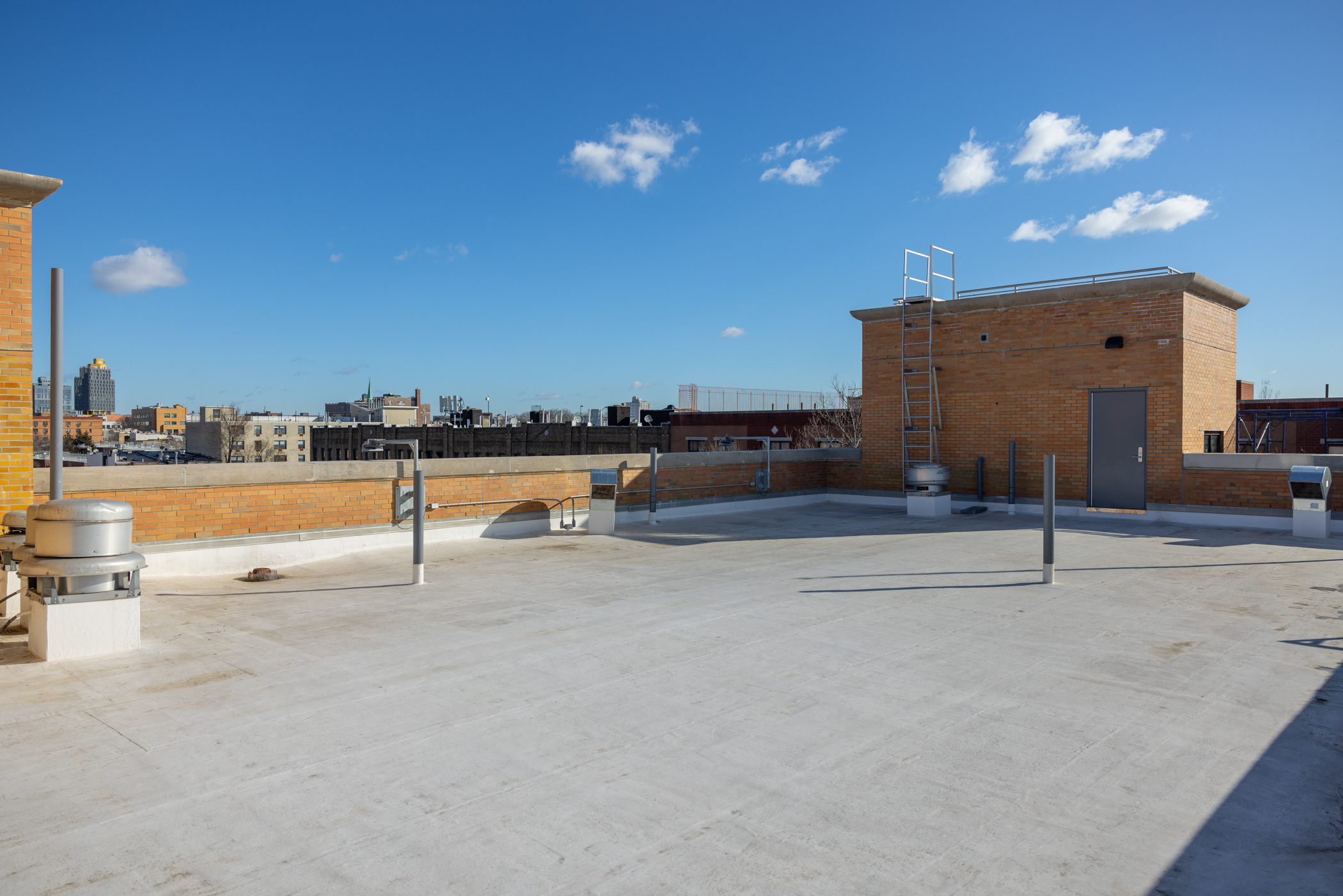 roof work on new building