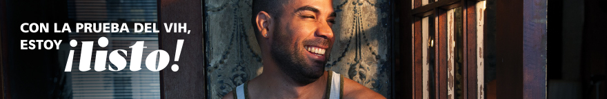 Un hombre mira por la ventana sonriendo. En letras blancas el texto: 'con la prueba estoy, ¡listo!'