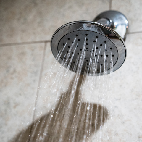 Running shower head